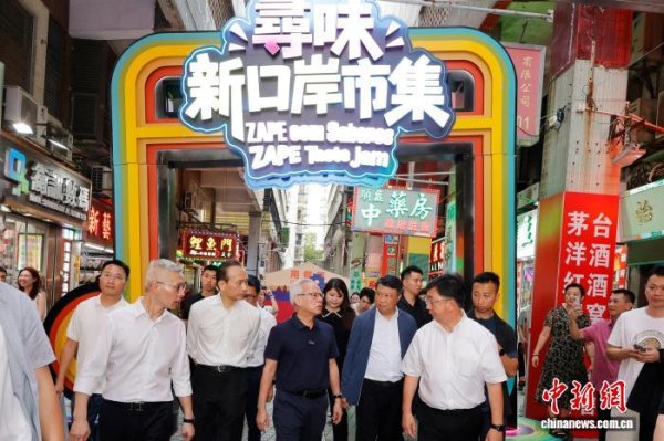 全电配资 澳门特首岑浩辉：鼓励商户拓展更多吸引消费的特色元素