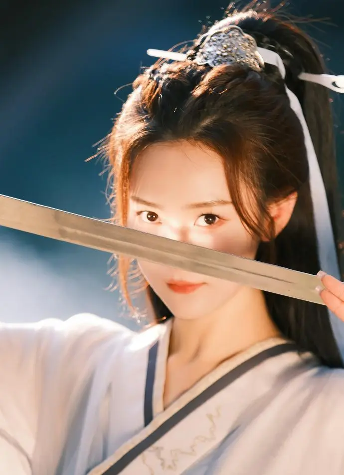 德旺配资 从《暗河传》回看《少年歌行》，她美得开挂逆生长，堪称古装女神